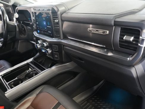 Used 2024 Ford F250 Lariat w/ Lariat Ultimate Package AWD/4WD image 26