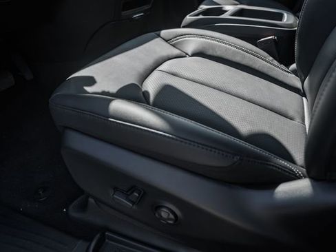 New 2026 Chrysler Pacifica Select image 42