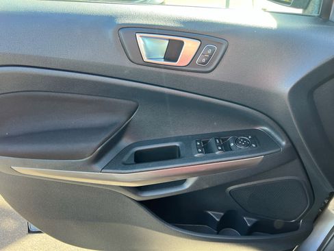 Used 2019 Ford EcoSport SE w/ SE Convenience Package image 13