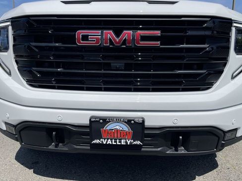 New 2026 GMC Sierra 1500 Elevation w/ Elevation Premium Package AWD/4WD image 32