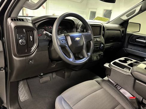 Used 2025 Chevrolet Silverado 1500 Custom w/ Turbomax Blackout Package image 26