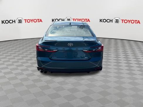 Used 2025 Toyota Camry SE FWD image 7