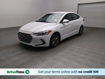 Used 2017 Hyundai Elantra SE w/ SE A/T Tech Package 03