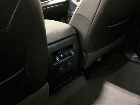 Used 2019 Chevrolet Traverse RS image 10