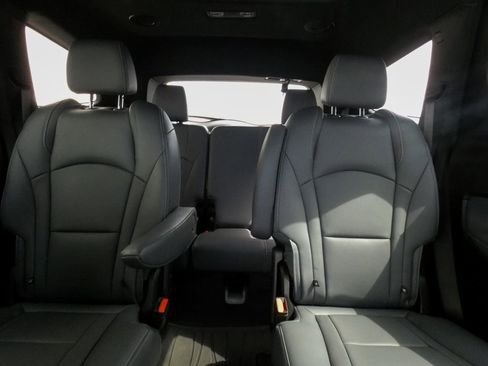 Used 2023 Buick Enclave Essence w/ Experience Buick Package image 29