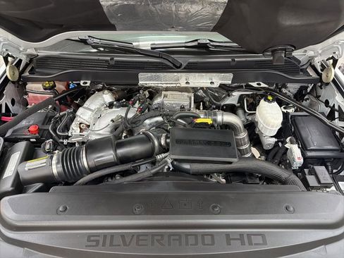 Used 2019 Chevrolet Silverado 2500 High Country w/ Duramax Plus Package image 8