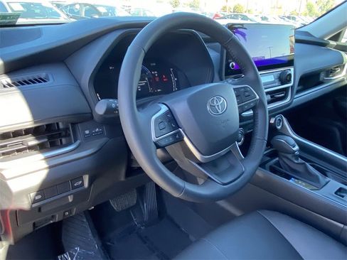 Certified 2026 Toyota Grand Highlander XLE image 21