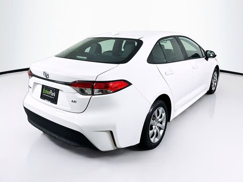 Used 2024 Toyota Corolla LE image 9