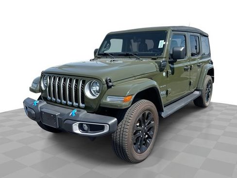 Used 2023 Jeep Wrangler Unlimited Sahara w/ Cold Weather Group AWD/4WD image 1