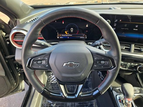 Certified 2024 Chevrolet Trax RS image 31