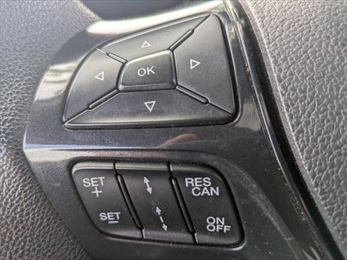 Used 2018 Ford Explorer XLT w/ Equipment Group 202A FWD image 14