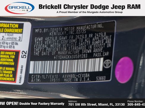 Used 2025 Toyota Camry SE image 32