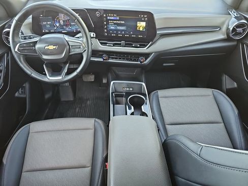 Used 2025 Chevrolet Equinox LT w/ Convenience Package II AWD/4WD image 10