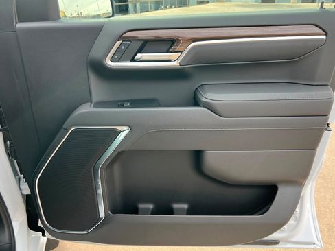 Used 2025 Chevrolet Silverado 1500 RST w/ Z71 Off-Road Package image 23