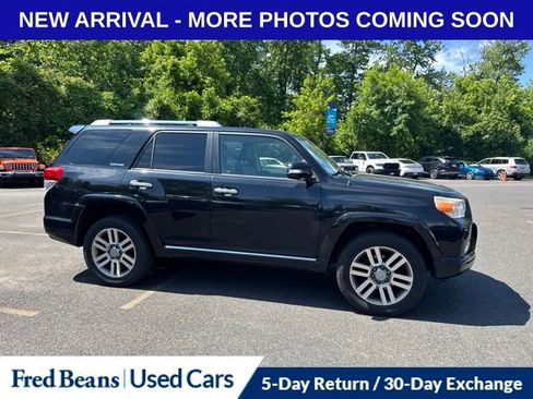 Used 2012 Toyota 4Runner Limited AWD/4WD image 2