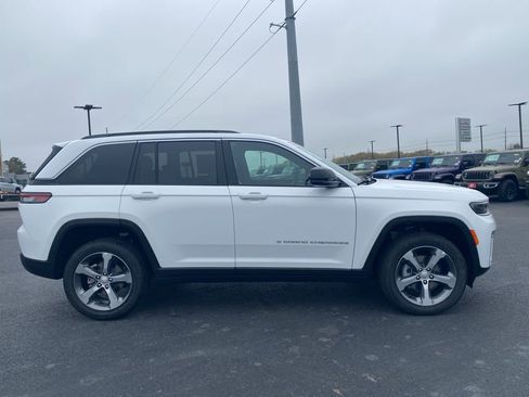 New 2026 Jeep Grand Cherokee Limited image 8