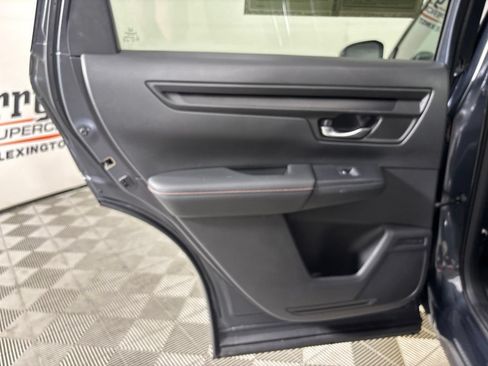 Used 2025 Honda CR-V Sport image 23