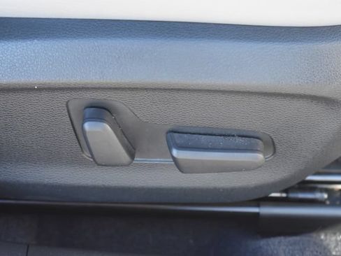 Used 2016 Hyundai Sonata Limited w/ Option Group 02 FWD image 13