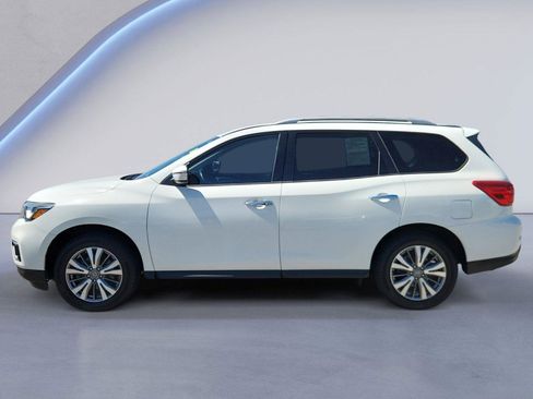Used 2019 Nissan Pathfinder SV AWD/4WD image 6