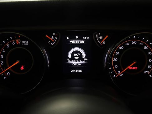 Used 2023 Jeep Gladiator Sport w/ Trailer Tow Package image 18