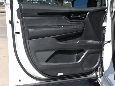 Used 2024 Honda Odyssey Elite image 19