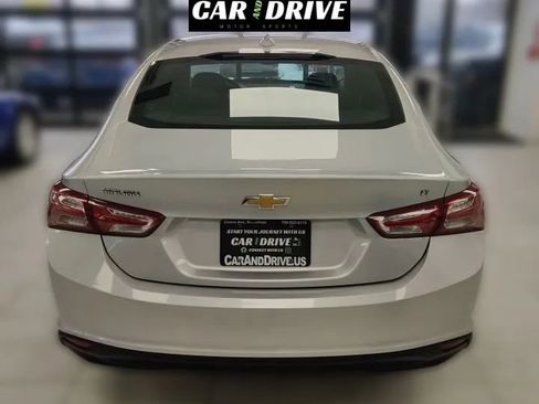 Used 2022 Chevrolet Malibu LT image 5