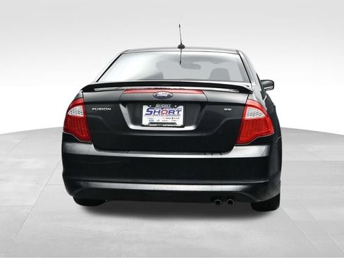 Used 2010 Ford Fusion SE FWD image 4