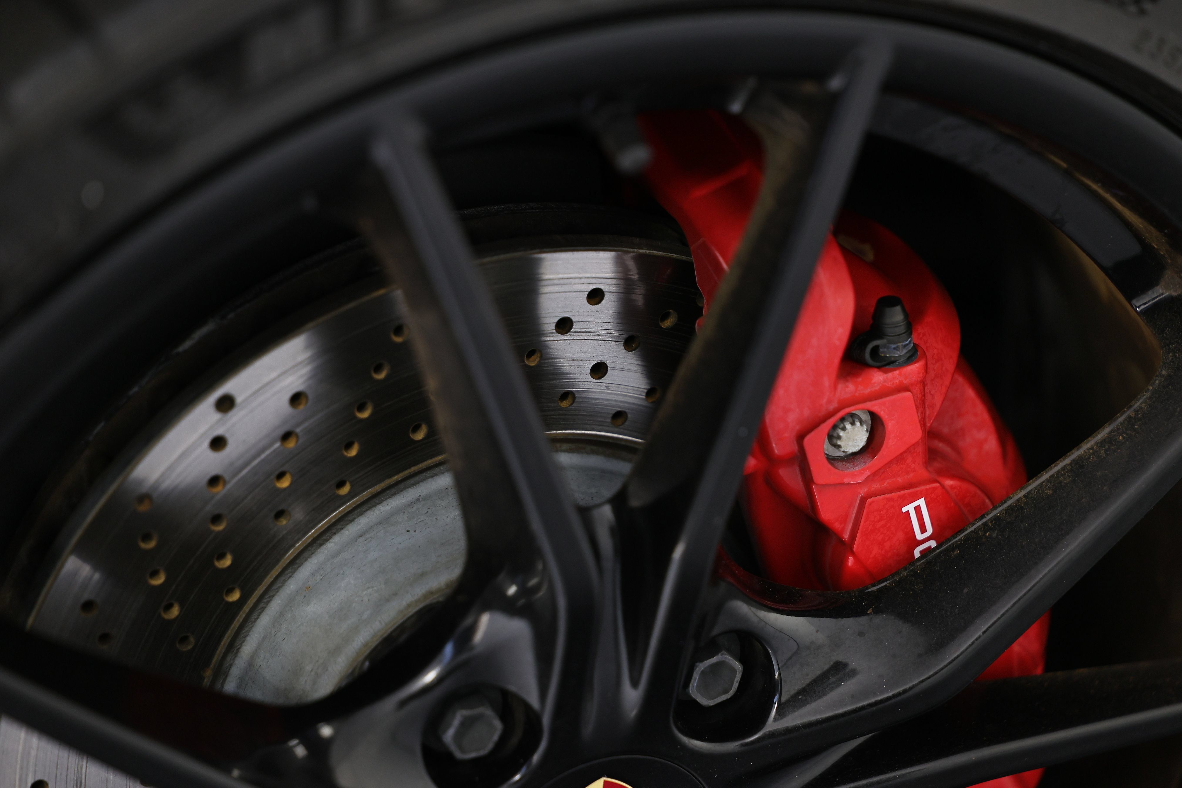 Certified 2024 Porsche 718 Cayman S RWD image 14