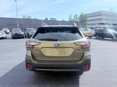 Used 2020 Subaru Outback Premium AWD/4WD image 4