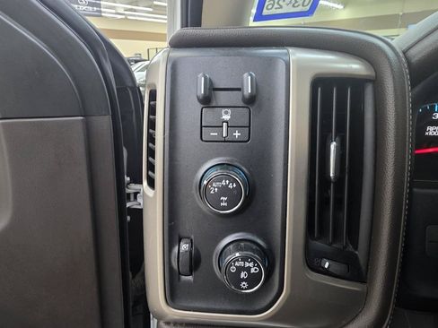 Used 2017 GMC Sierra 1500 Denali AWD/4WD image 33