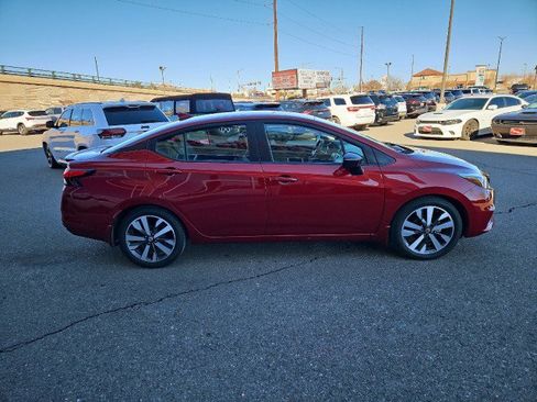 Used 2020 Nissan Versa SR w/ Convenience Package image 6