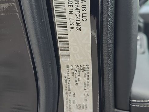 New 2026 Jeep Grand Cherokee Limited w/ Limited Altitude Package AWD/4WD image 30