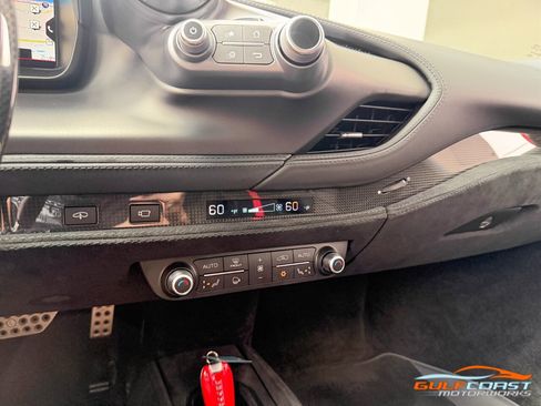 Used 2021 Ferrari F8 Tributo image 16