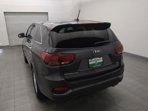 Used 2020 Kia Sorento LX FWD image 6