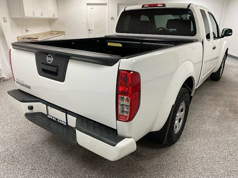 Used 2019 Nissan Frontier S image 5