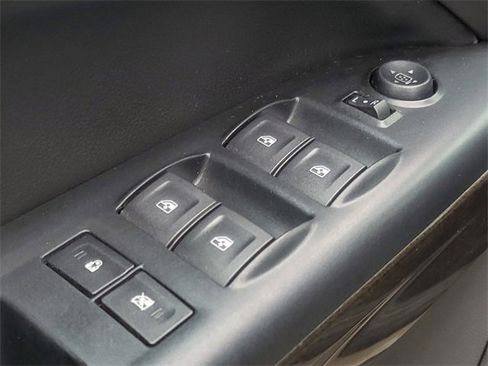 Used 2015 GMC Canyon SLE w/ SLE Convenience Package image 16