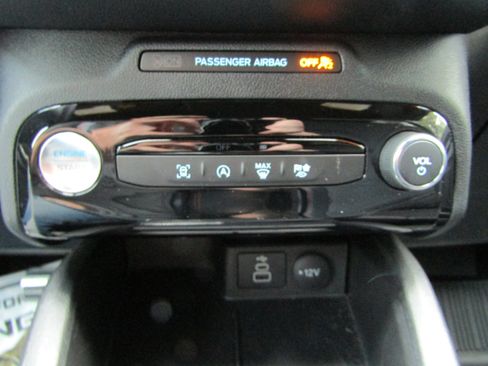 Used 2024 Ford Escape ST-Line w/ Tech Pack #1 AWD/4WD image 29