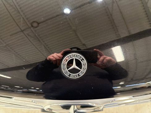 Used 2021 Mercedes-Benz GLC 300 4MATIC image 12