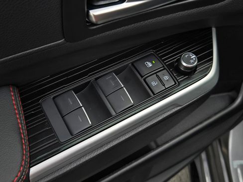 Certified 2026 Toyota Sienna XSE FWD image 10