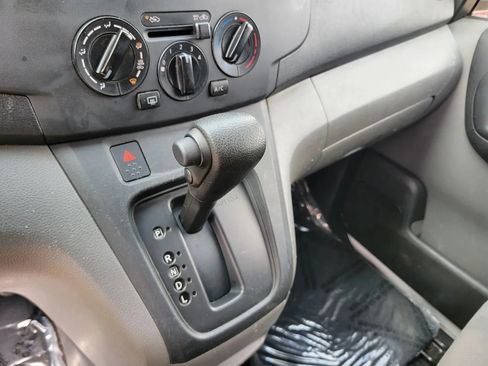 Used 2021 Nissan NV200 SV w/ Back Door Glass Package image 16