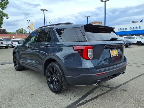 Certified 2024 Ford Explorer ST-Line w/ Class IV Trailer Tow Package AWD/4WD image 9