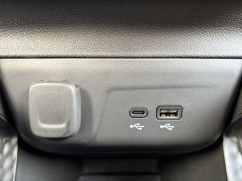 New 2025 Chevrolet TrailBlazer ACTIV w/ Convenience Package image 4