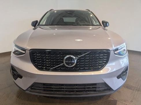 Used 2026 Volvo XC40 B5 Plus w/ Protection Package Premier image 2