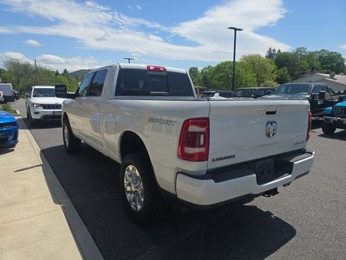 Used 2024 RAM 2500 Laramie w/ Sport Appearance Package AWD/4WD image 4