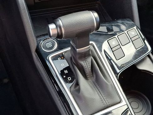 Used 2024 Kia Sportage EX image 17