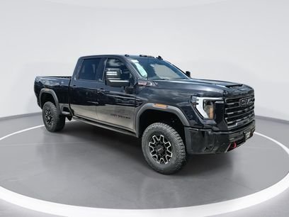 New 2026 GMC Sierra 2500 AT4X w/ LPO, Black Badging Package
