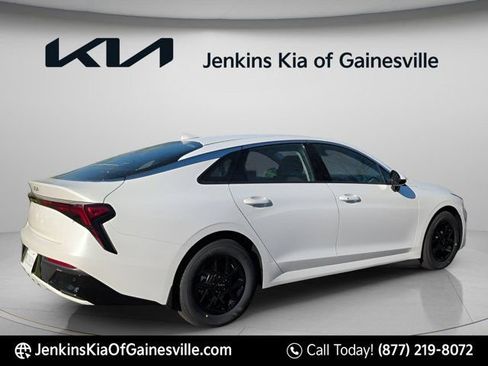 New 2026 Kia K5 LXS FWD image 8