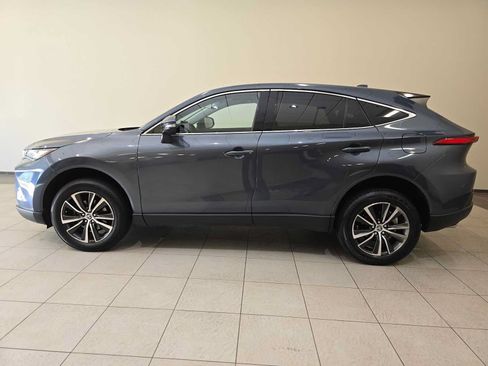Certified 2024 Toyota Venza LE AWD/4WD image 3