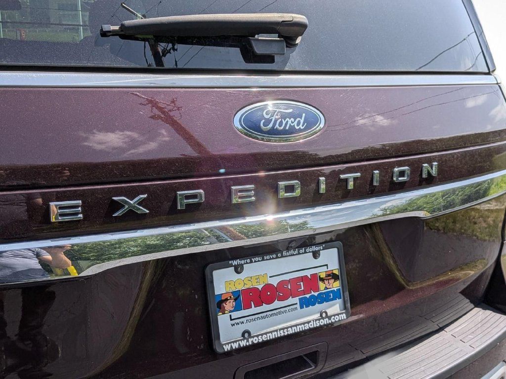 Used 2023 Ford Expedition Limited AWD/4WD image 10