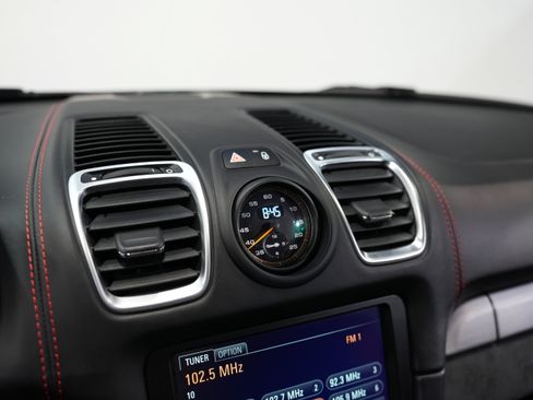 Used 2016 Porsche Cayman GT4 image 37